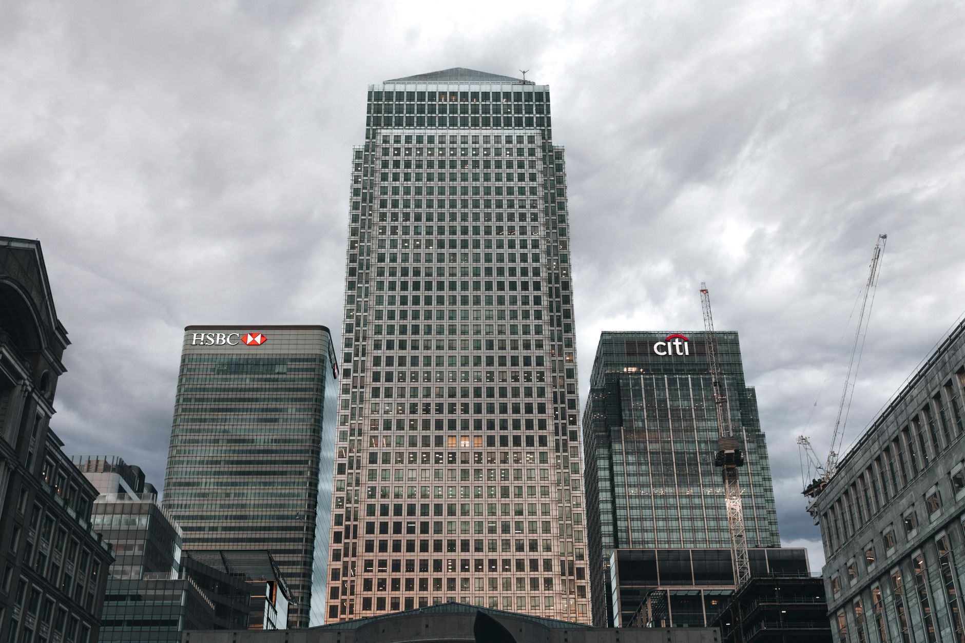 Why VersaBank stock fell yesterday