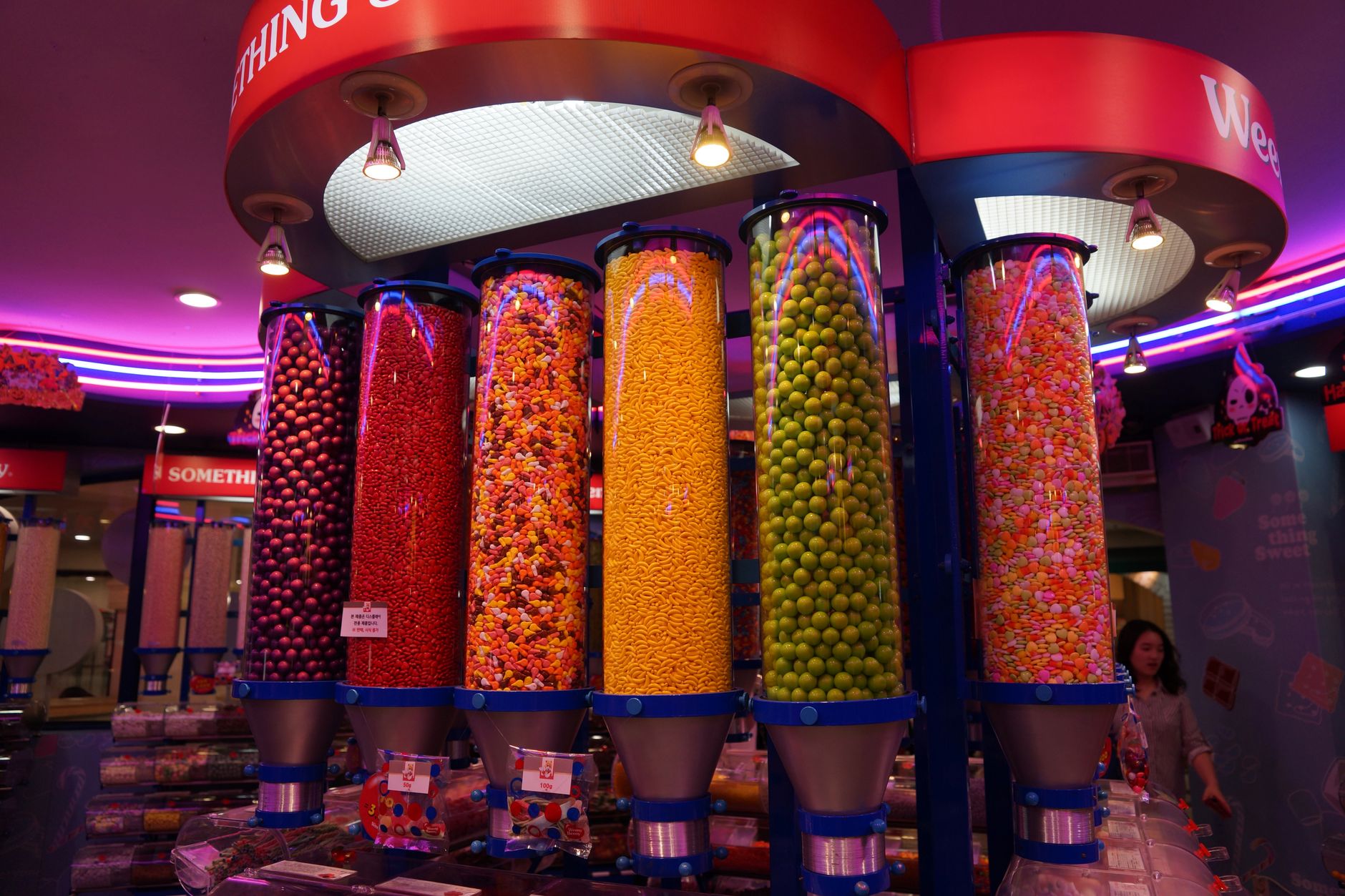 Why Mondelez stock is gaining today