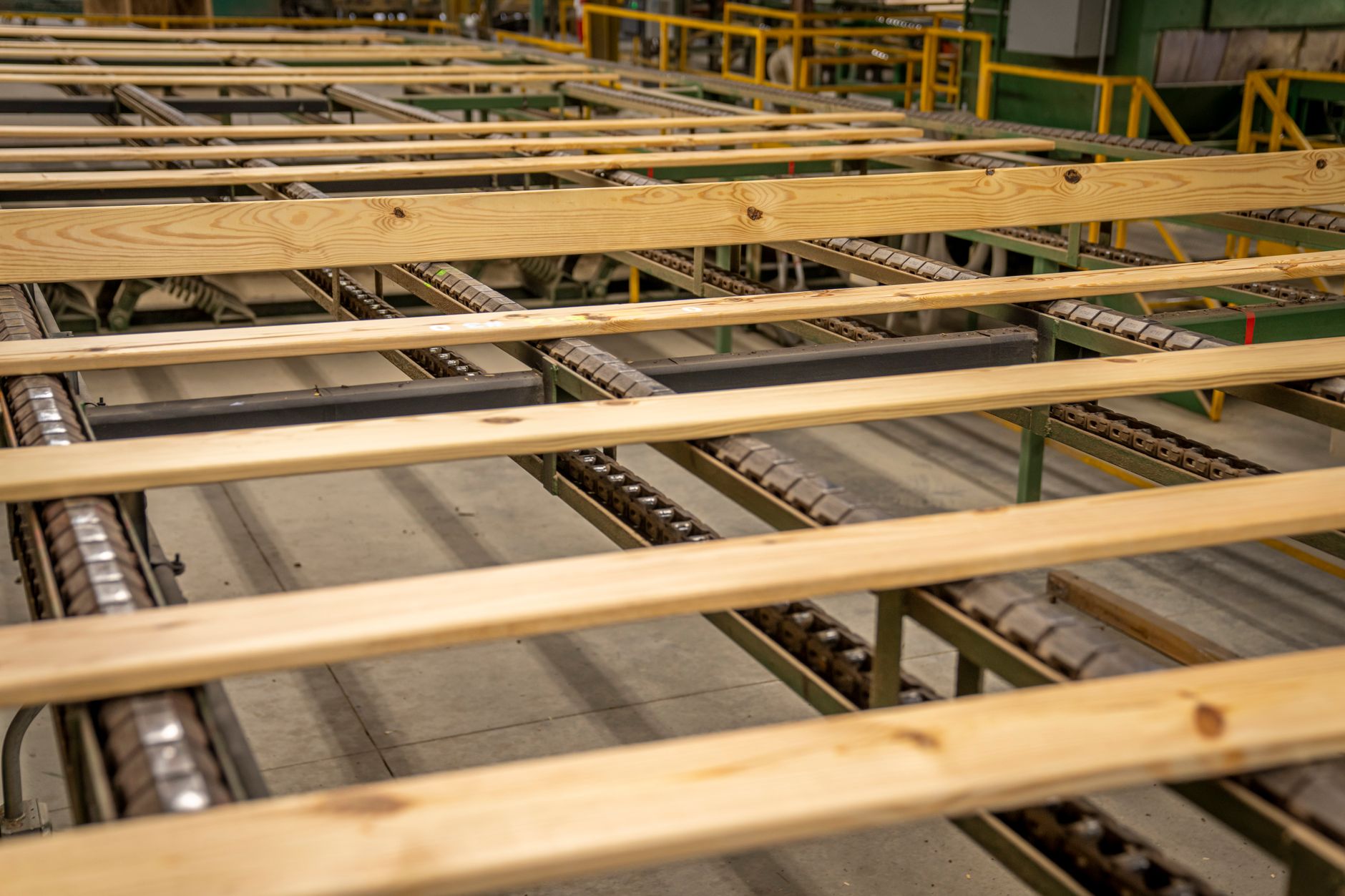 Why Interfor Corp stock is tanking today