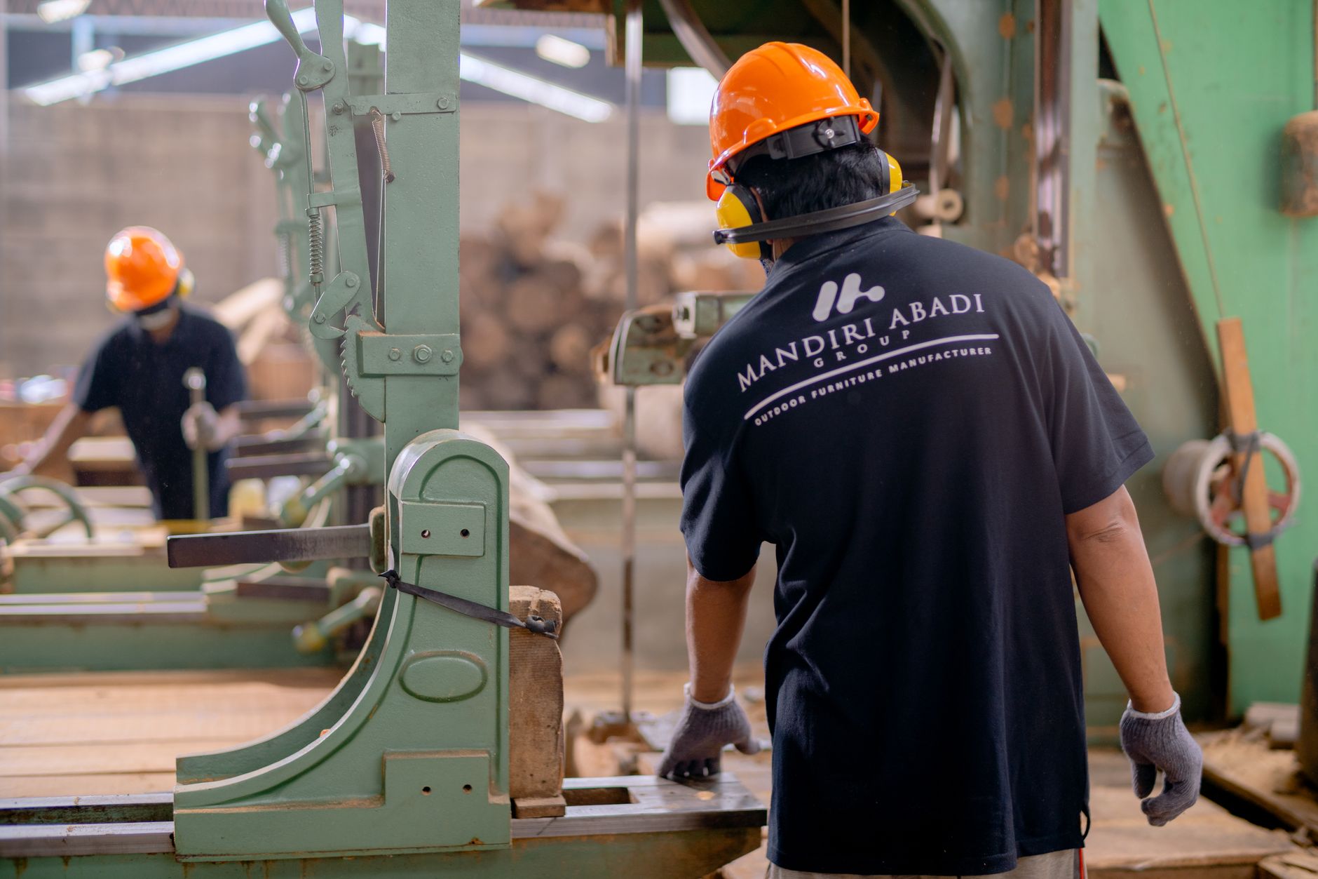 Capacity Utilization in Canada Holds Steady at 80.5% — What It Means for the Economy