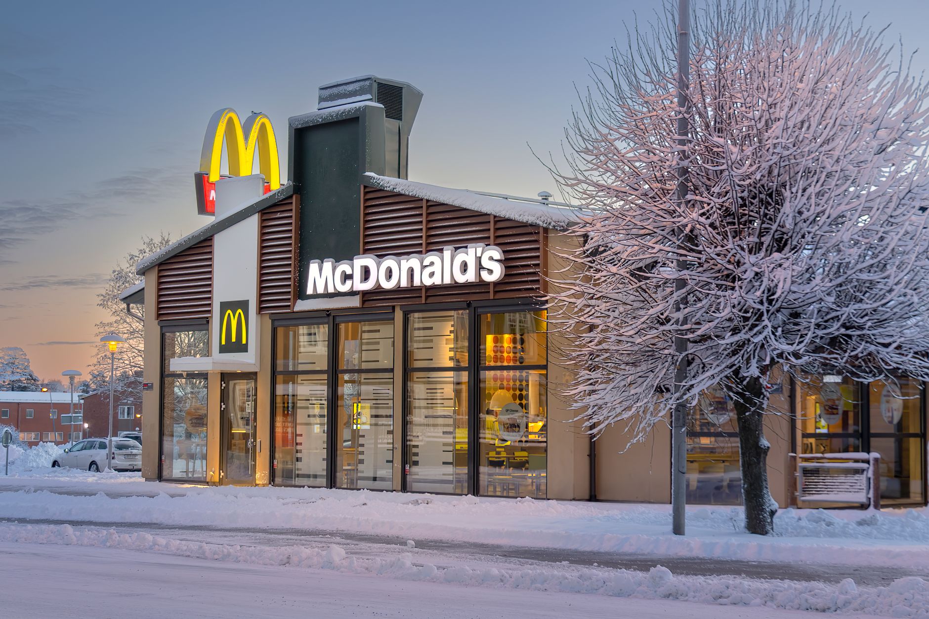 What's Going On With A&W Food Services of Canada Stock Monday?