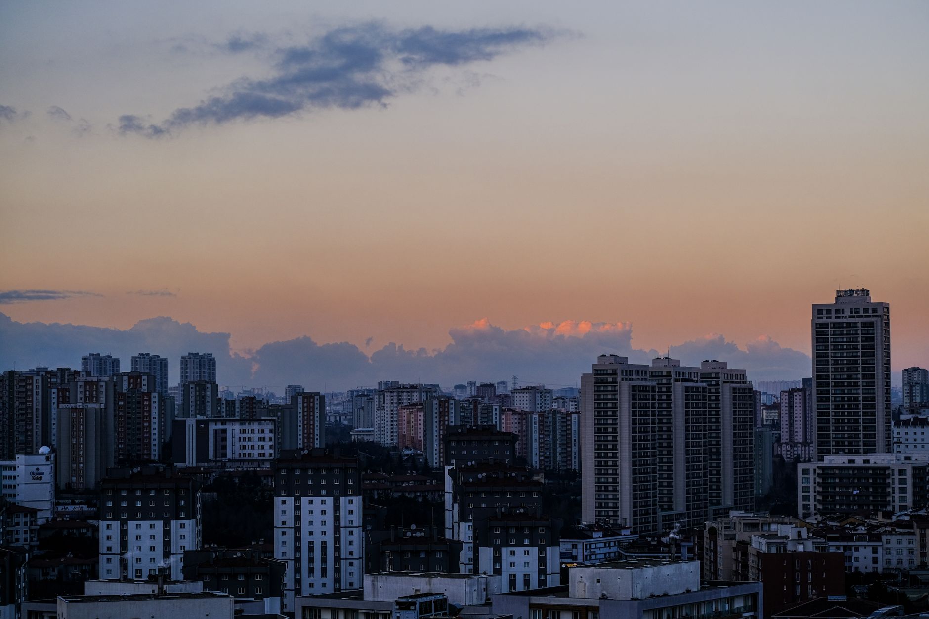 What's Going On With GO Residential Real Estate Investment Trust Stock Thursday?