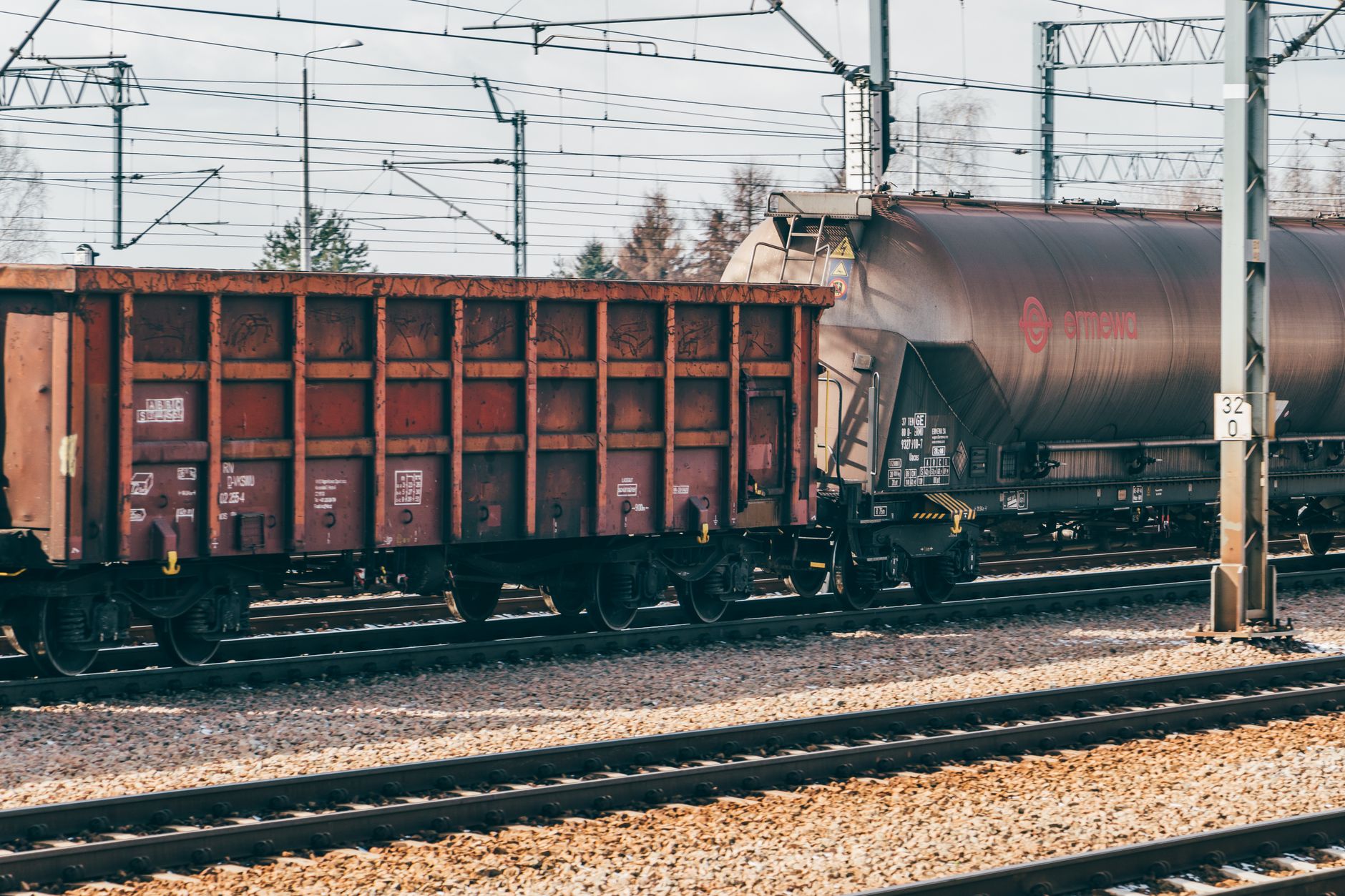 What's Going On With Canadian Pacific Railway Ltd Stock Friday?