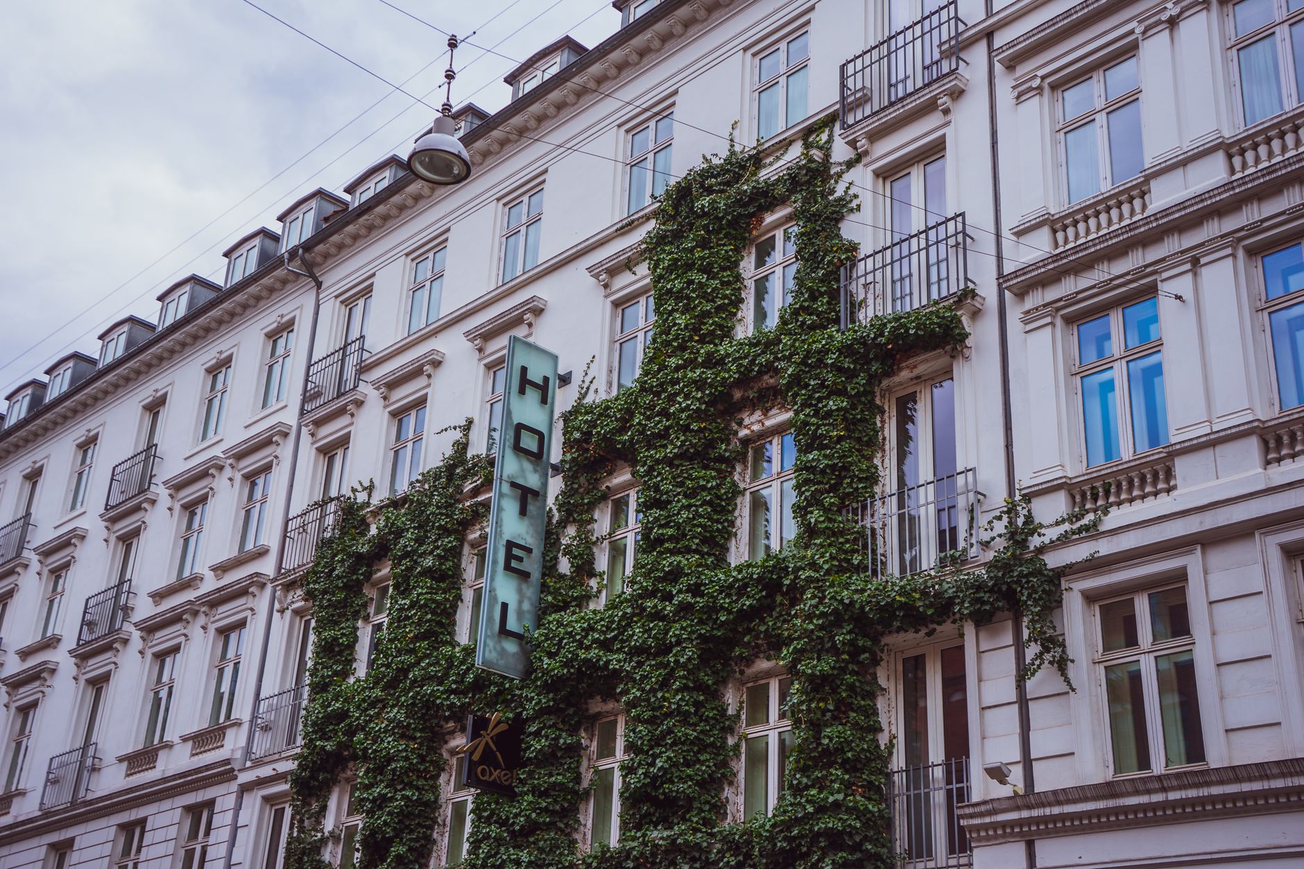 What's Going On With American Hotel Income Properties REIT LP Stock Wednesday?