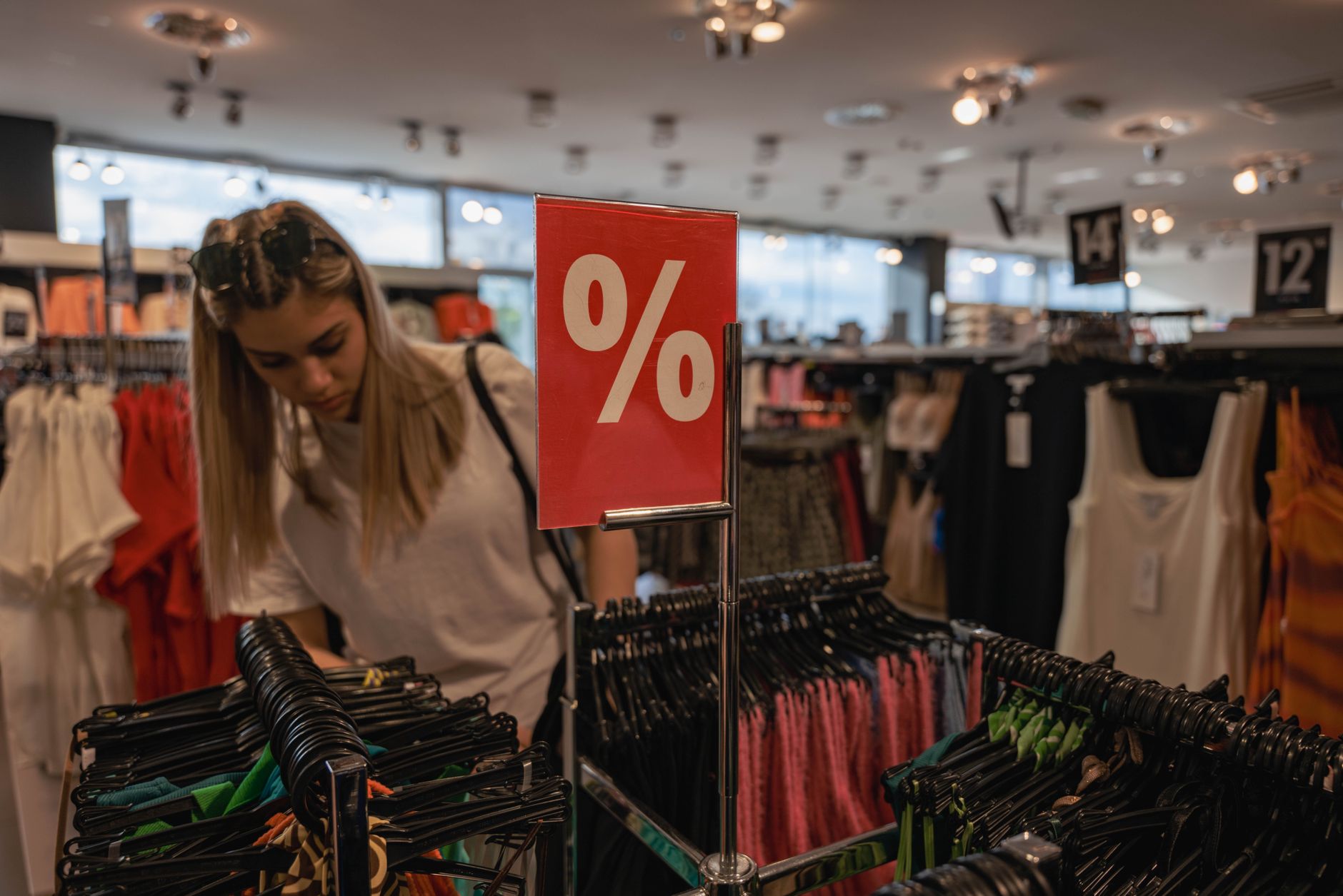 Why Ross Stores stock is tanking today