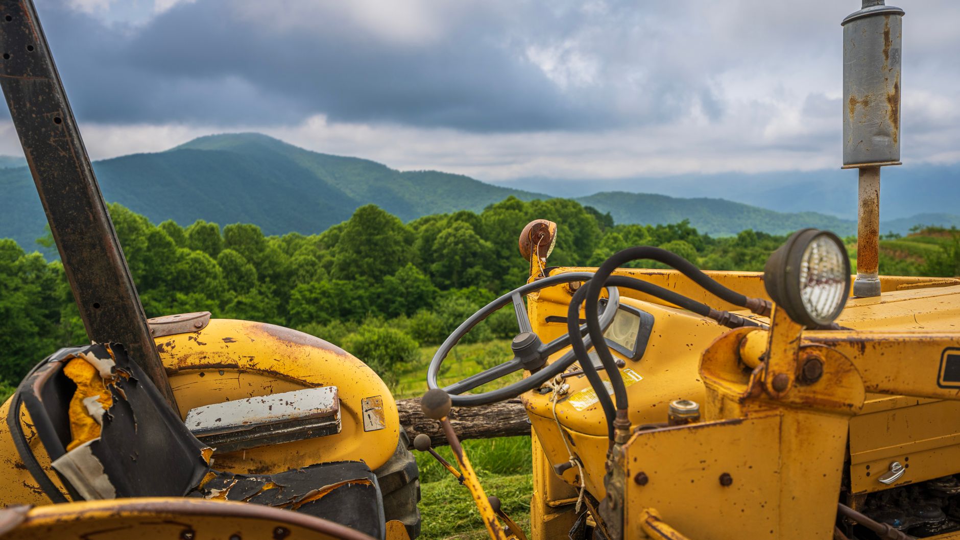 Why Ag Growth International Inc stock plummeted yesterday