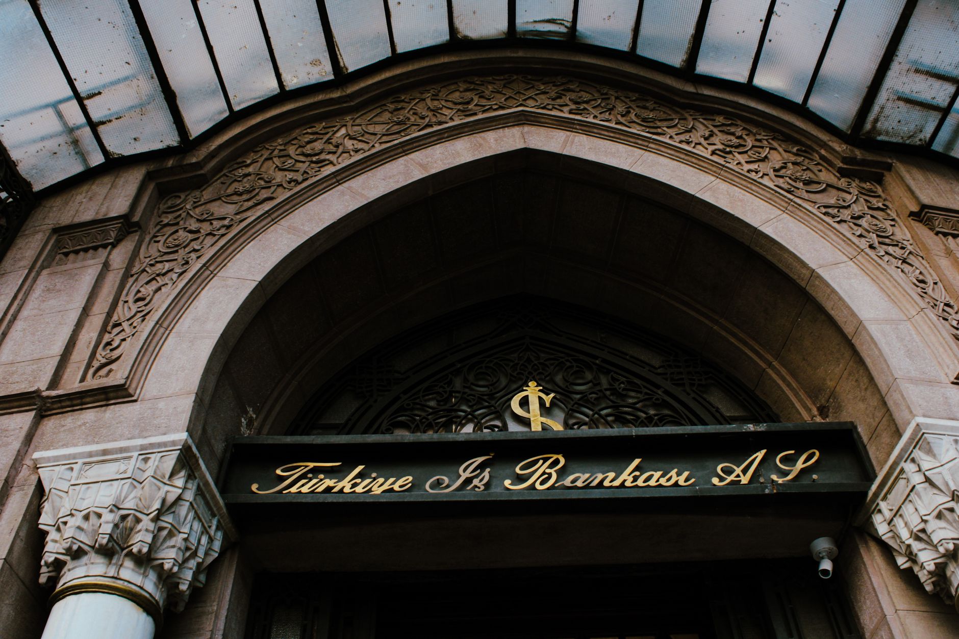 Why Canadian Imperial Bank Of Commerce stock is tanking today