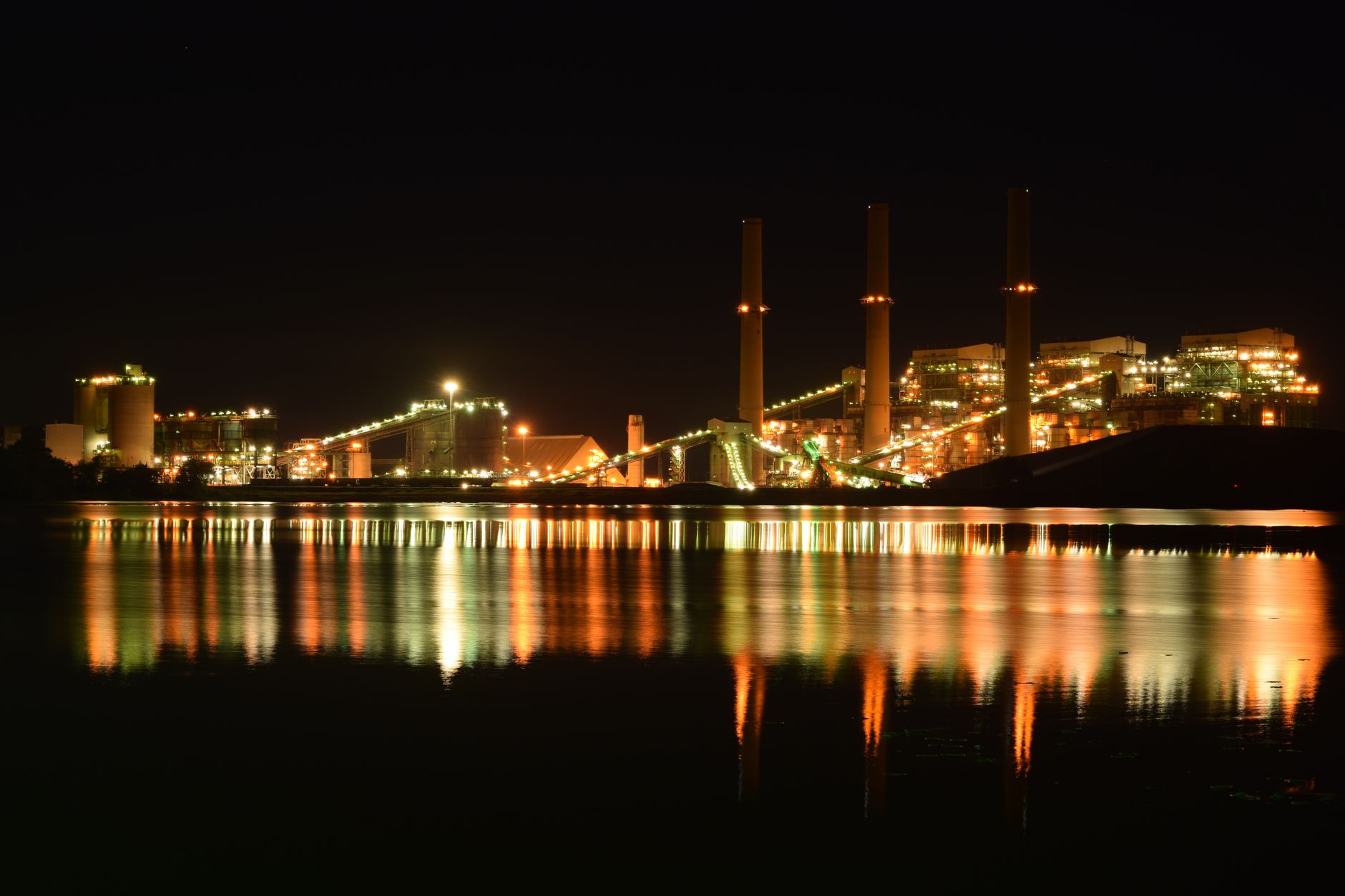 Why Maxim Power Corp. stock is sliding today