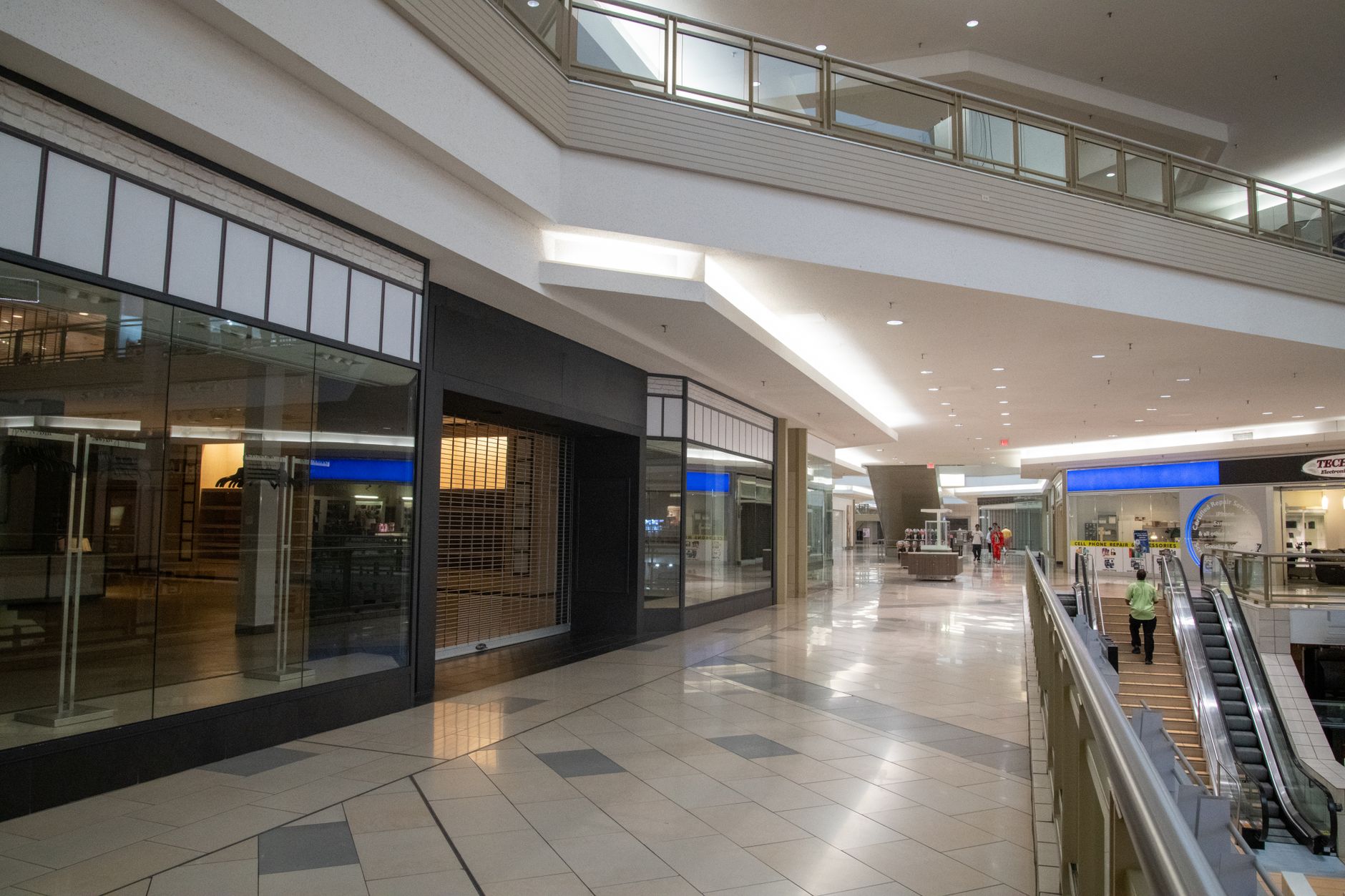 Why Groupe Dynamite Inc stock fell yesterday