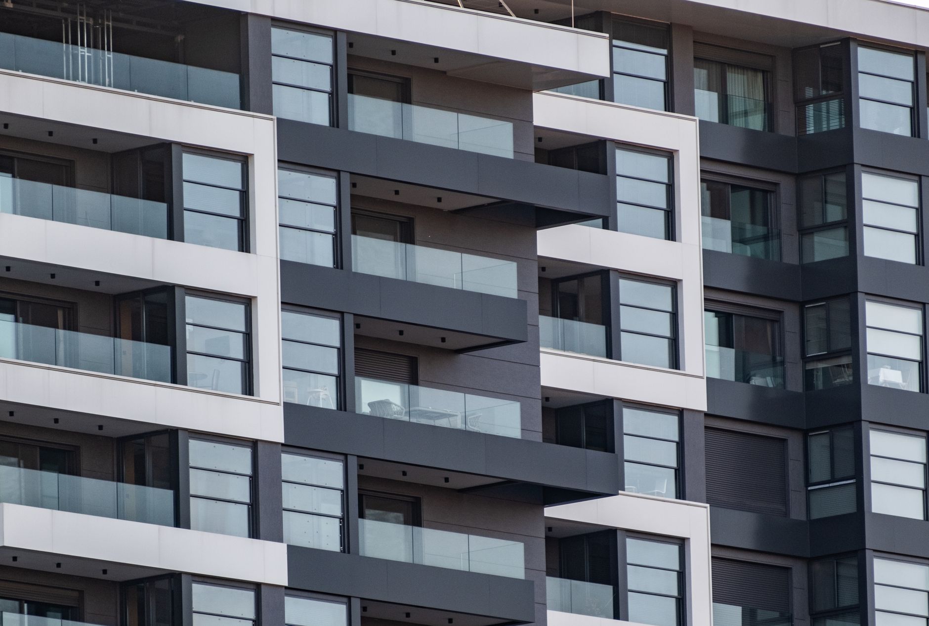 Morguard Real Estate Investment Trust (MRT-UN.TO) dividend track record — 37 payments on file