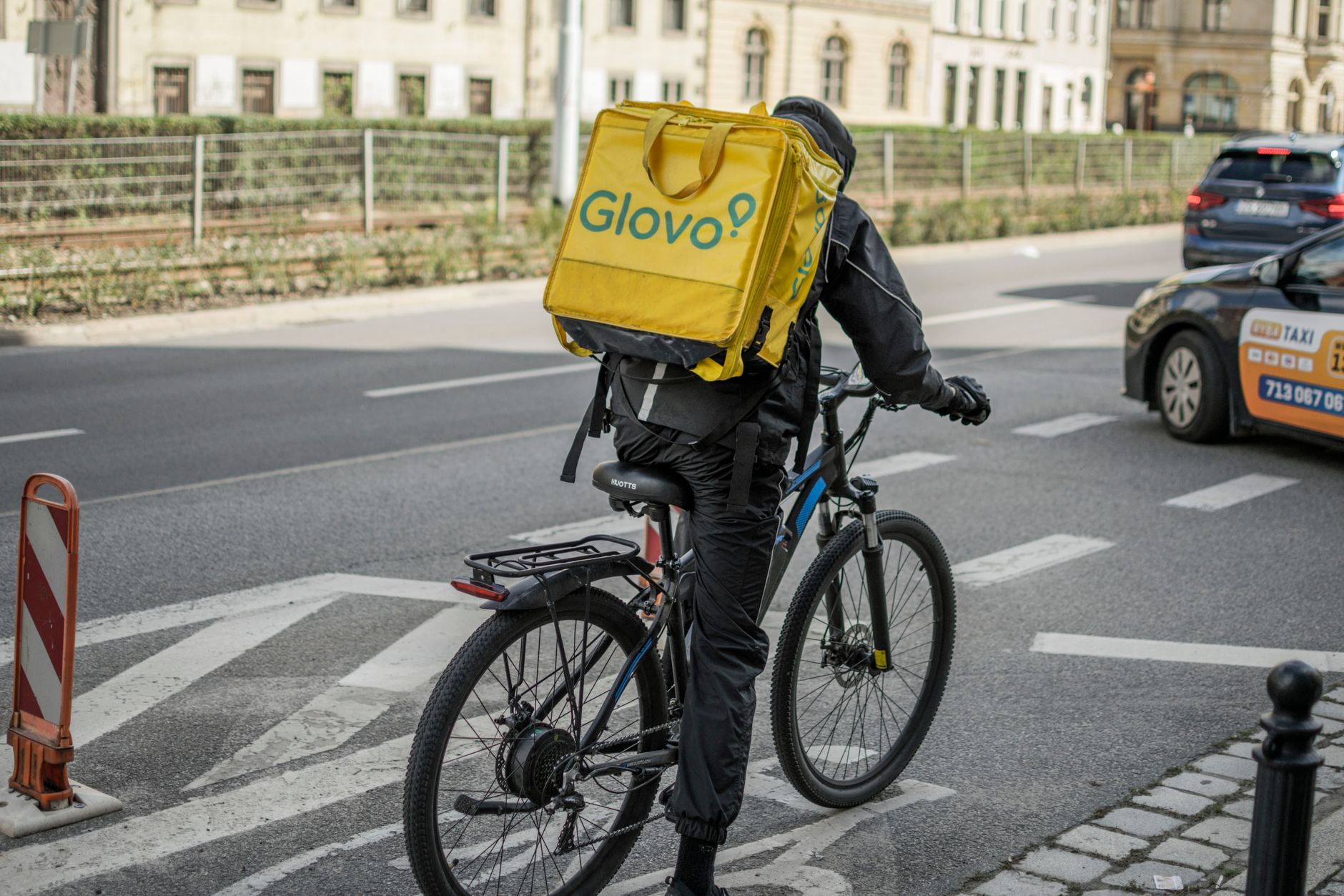 Why DoorDash stock is sliding today