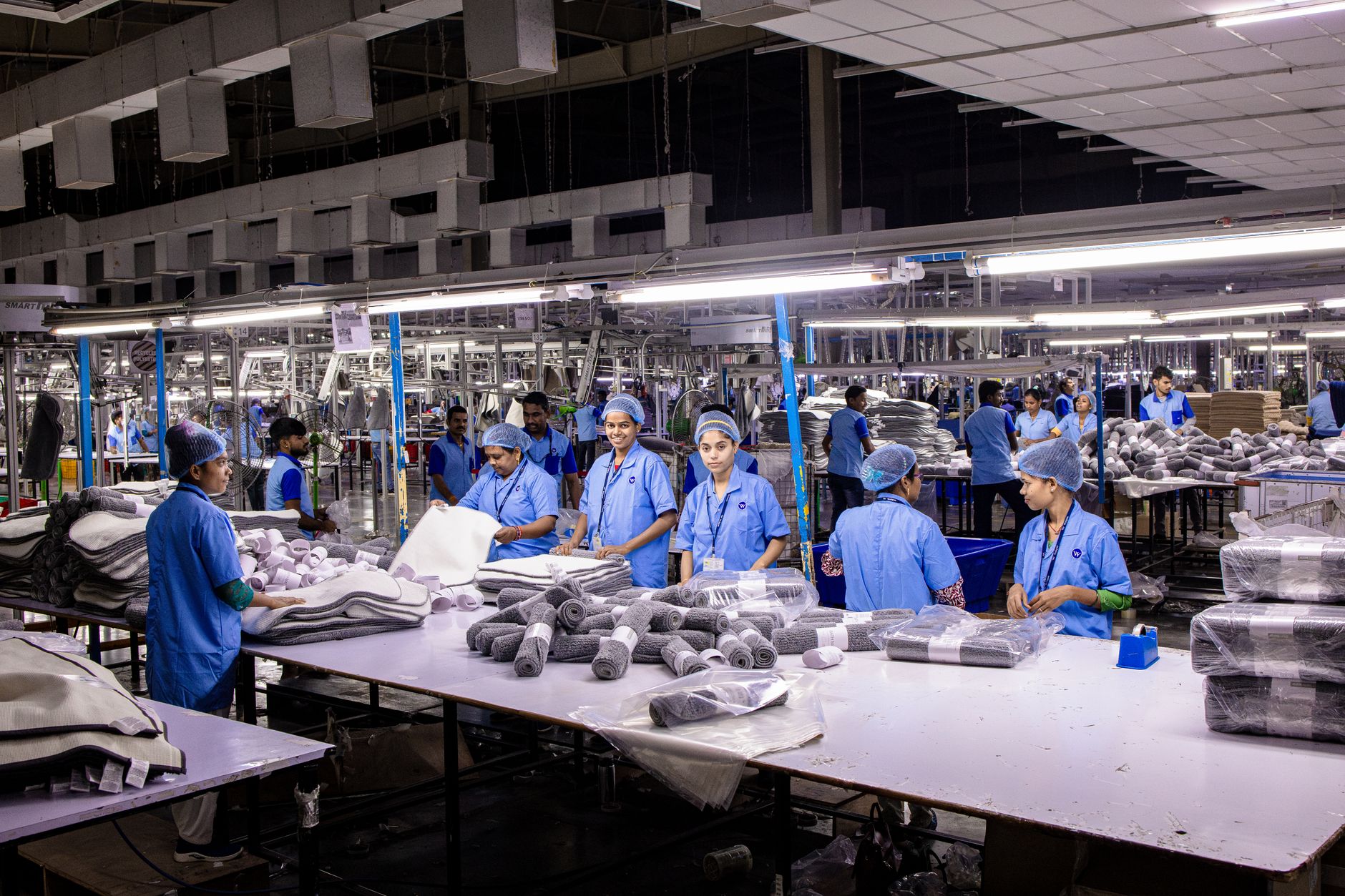 What's Going On With Bombardier Inc Series B Stock Monday?