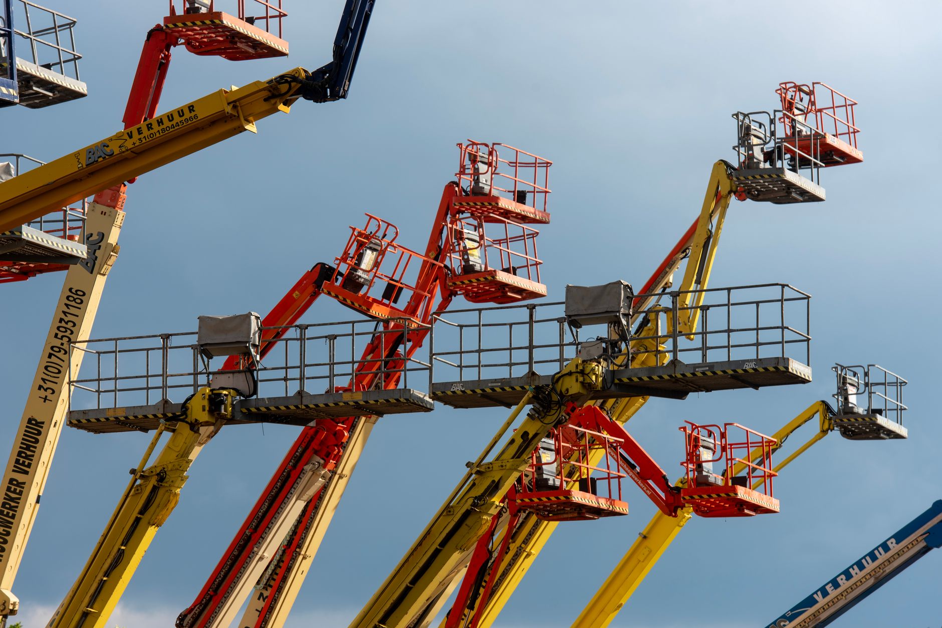 Finning Acquires John F Hunt Power Group to Enhance UK Power Rental