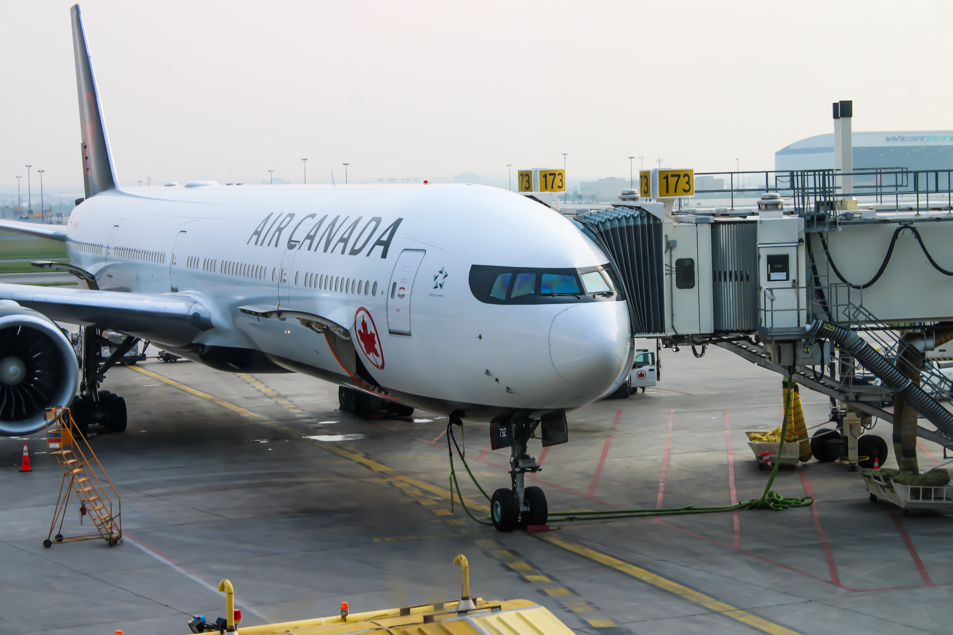 Air Canada and IAMAW Strike Tentative Deal for 11,000 Employees