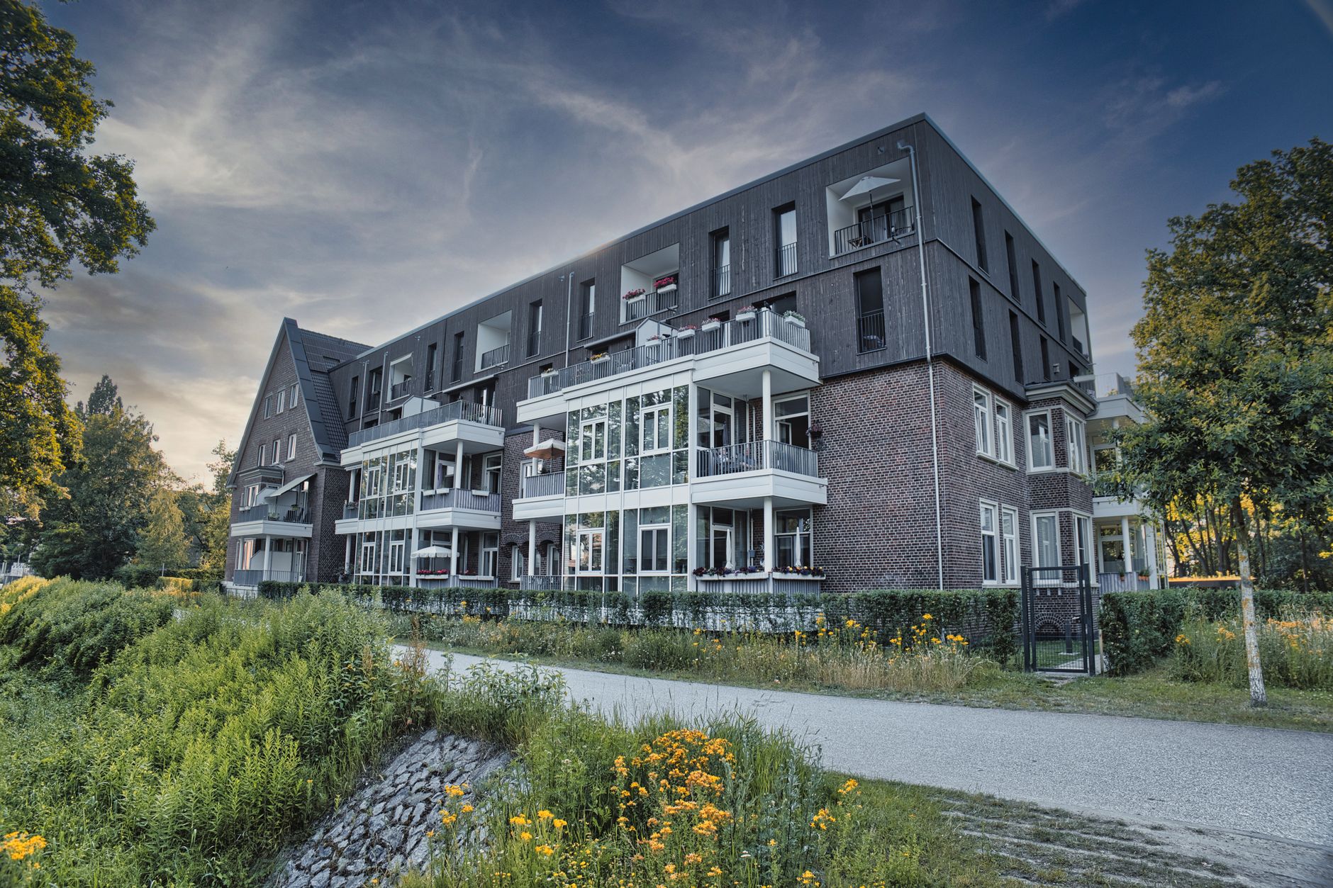 What's Going On With Chartwell Retirement Residences Stock Tuesday?