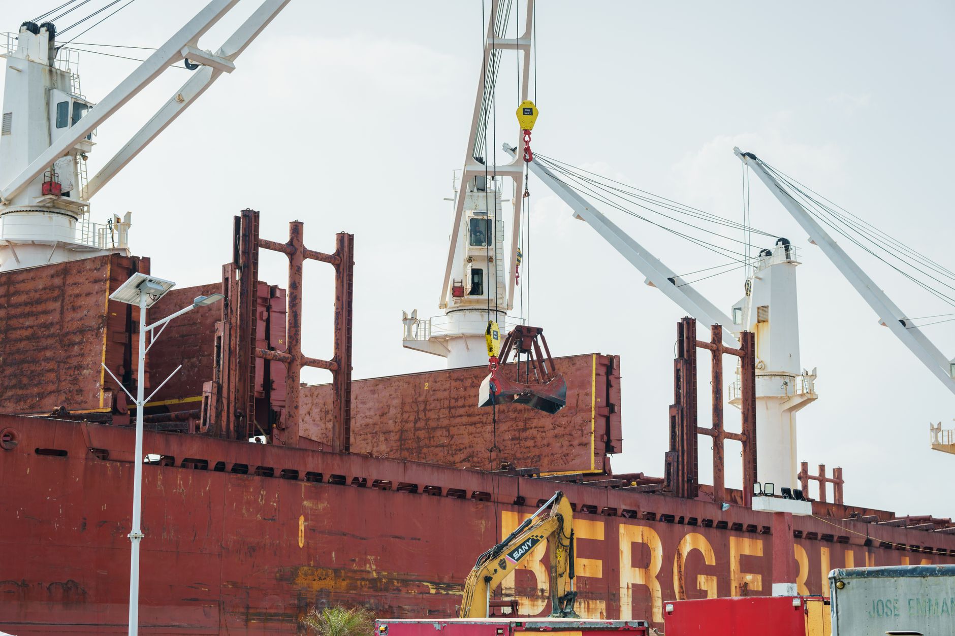 Canada's Balance of Trade Data: What to Watch After October's Release
