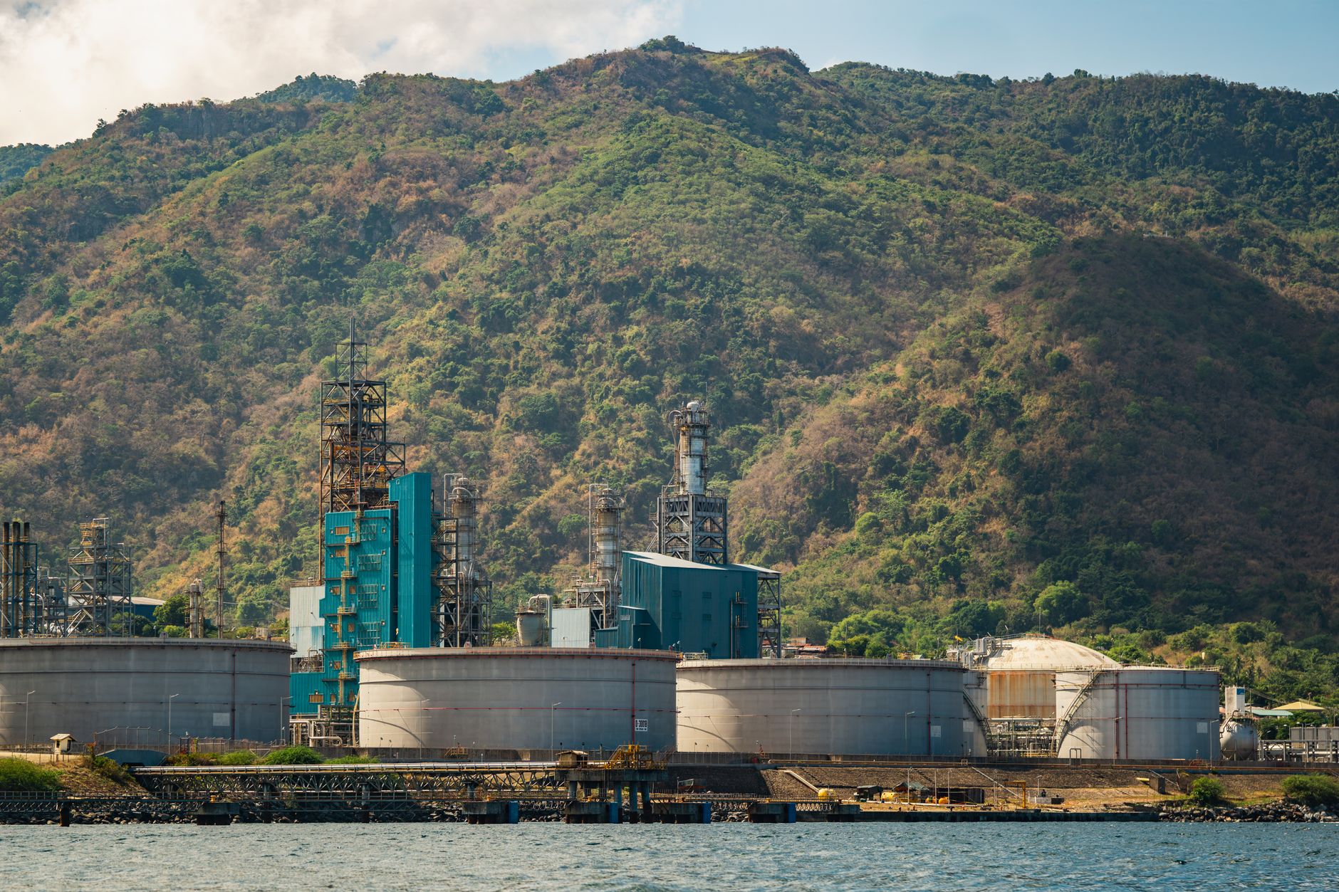 Vermilion Energy Inc. (VET.TO) Soars 10% This Week on Positive Q3 Results and Dividend Increase