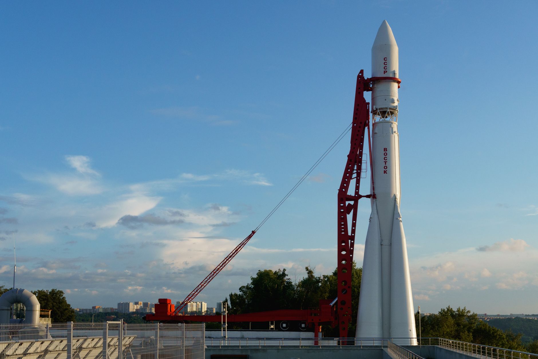 Why Telesat Corp stock is sliding today