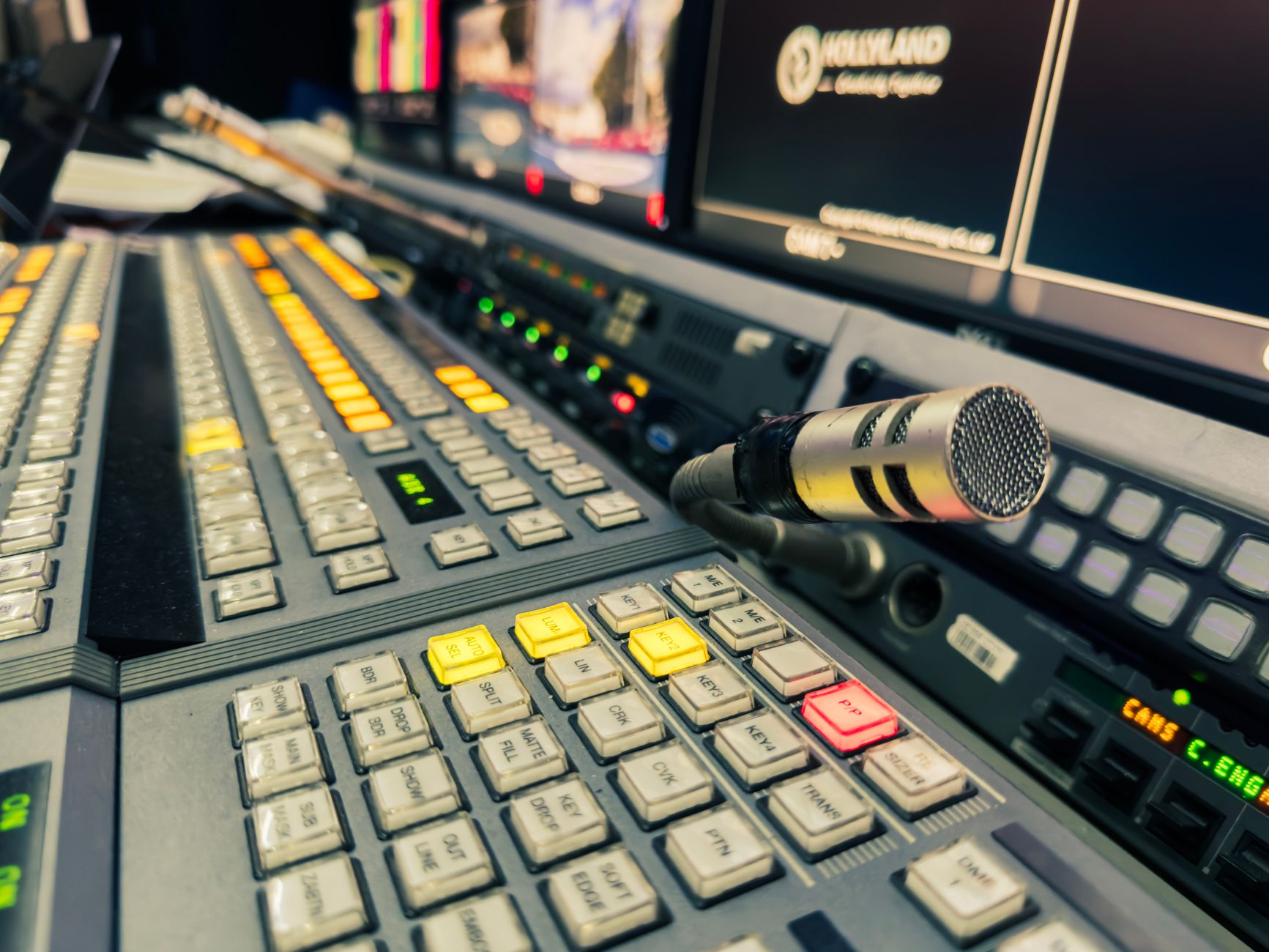 Will Corus Entertainment Holdings Inc. (CORS) Beat Earnings Estimates in Its Next Report?