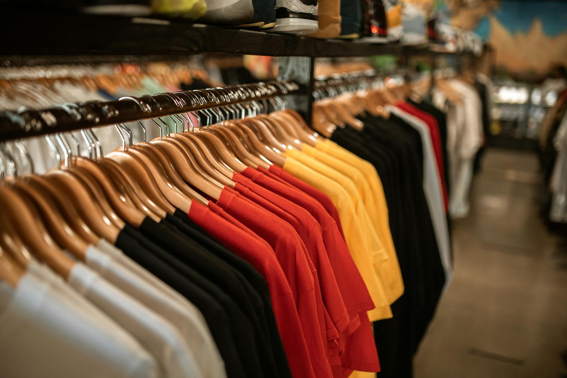 Gildan Activewear Inc. Gains 3.5% in Last Session Amid Strong Demand Signals