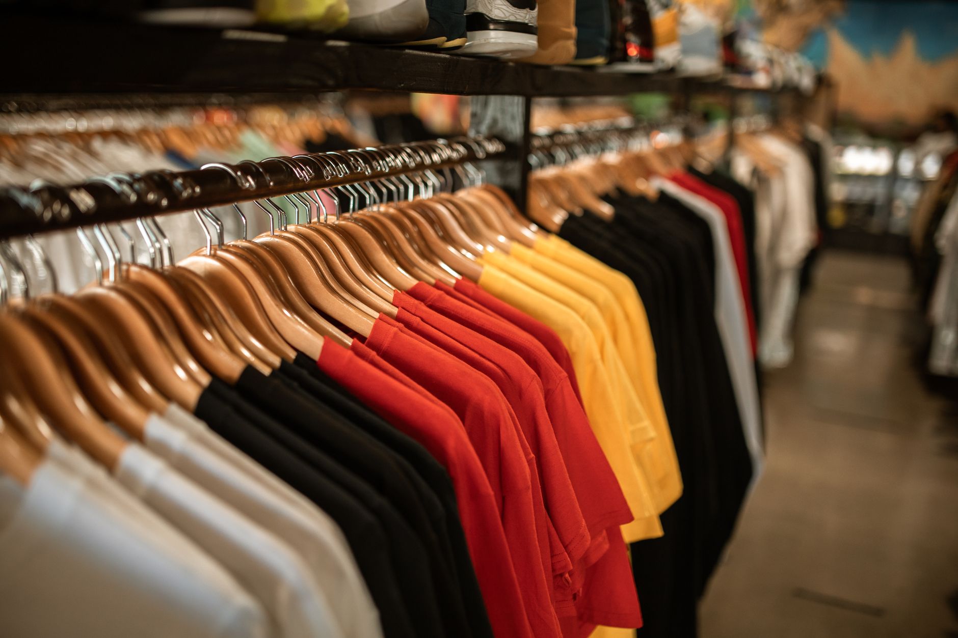 What's Going On With Aritzia Inc Stock Monday?