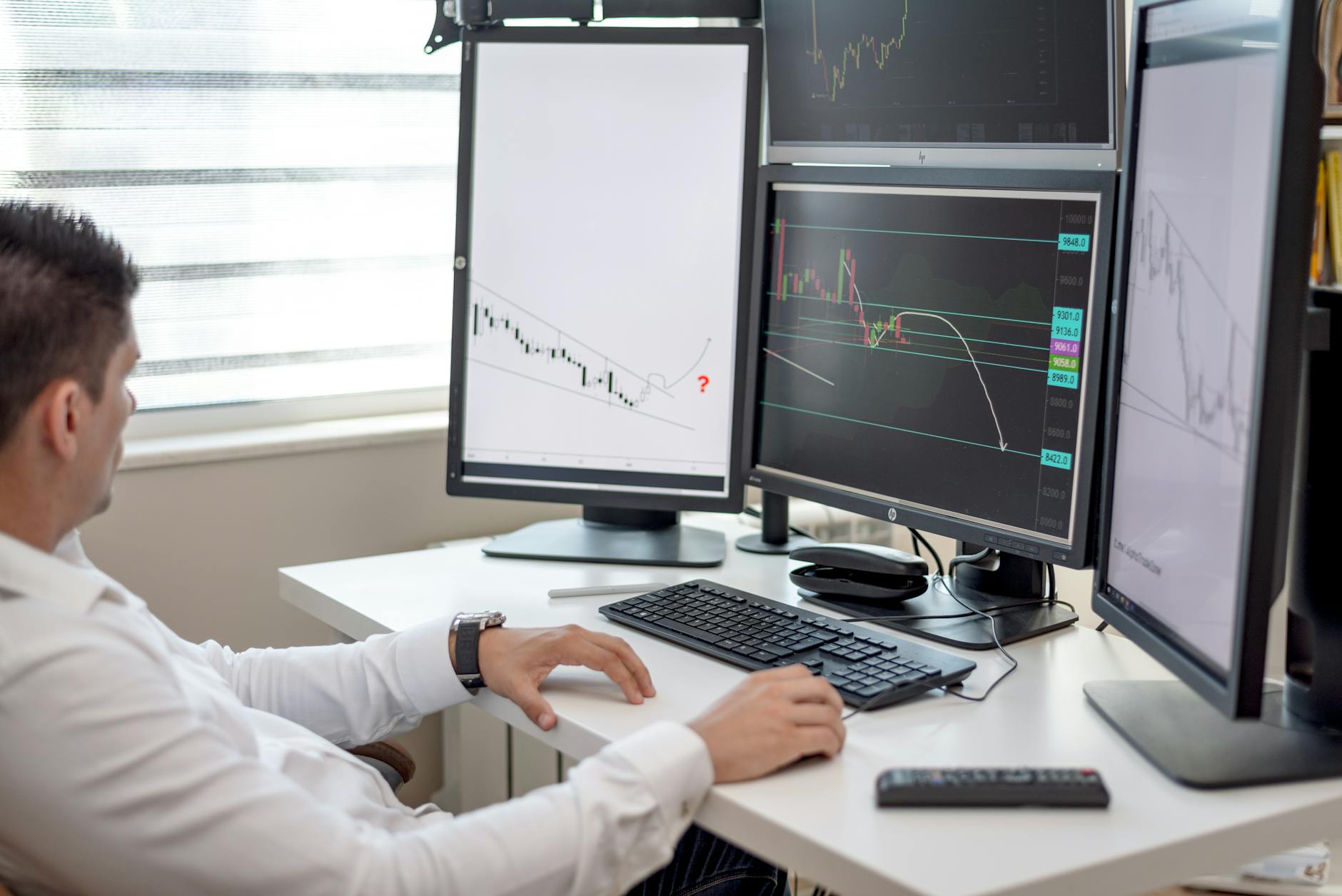 Abaxx Technologies Inc. (ABXX.TO) Faces 7% Decline This Week — What’s Behind the Drop?