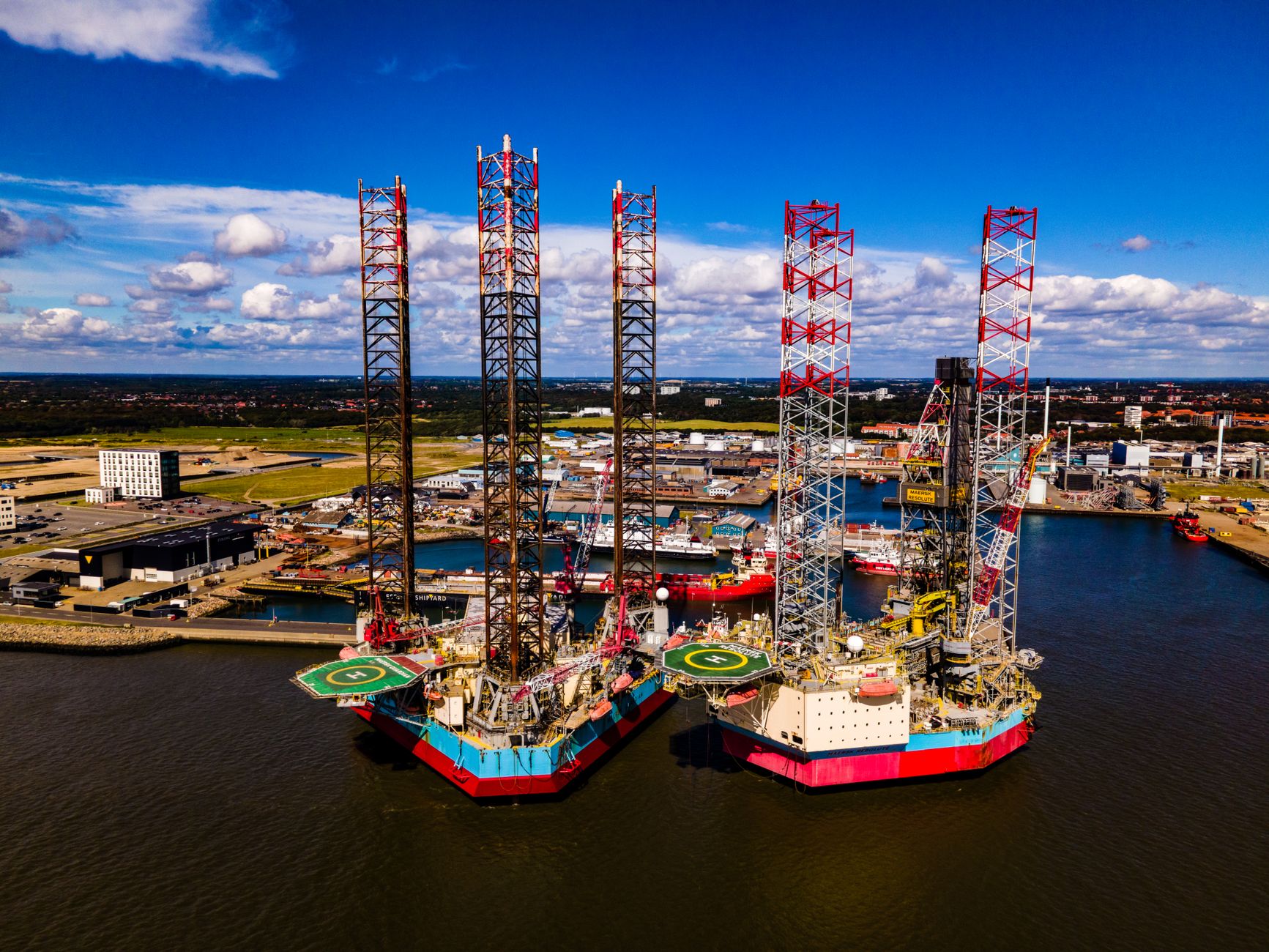Paramount Resources Ltd. Is Up 7.2% This Week. What's Behind the Move?