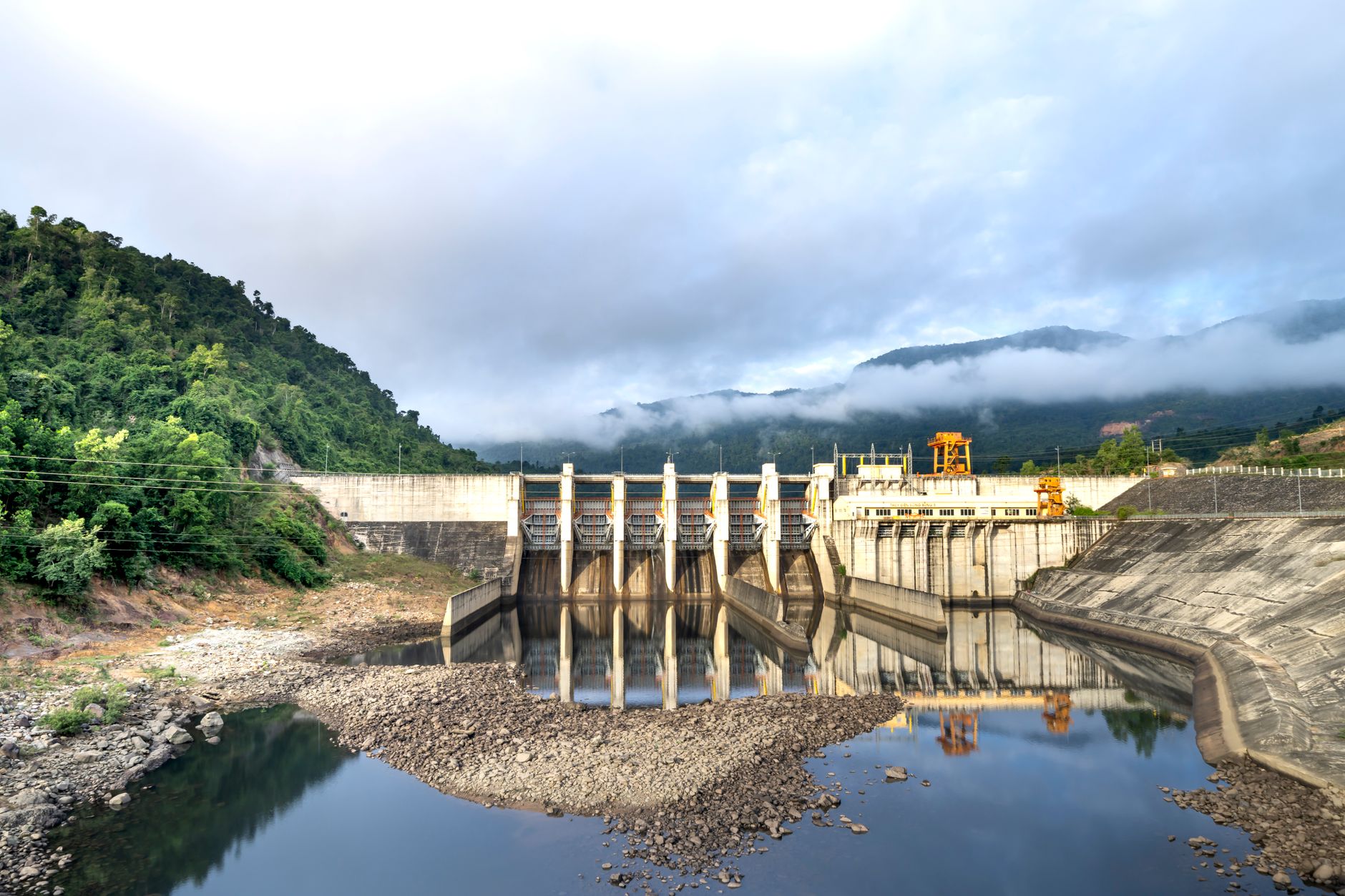 Brookfield Renewable Corp (BEPC.TO) Faces 5% Decline Over the Week — What Investors Should Know
