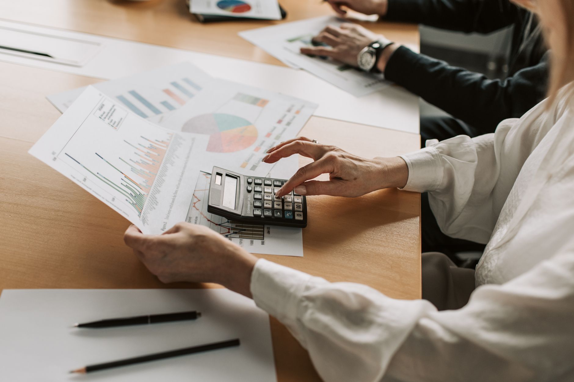 Why Overactive Media Corp stock is plummeting today