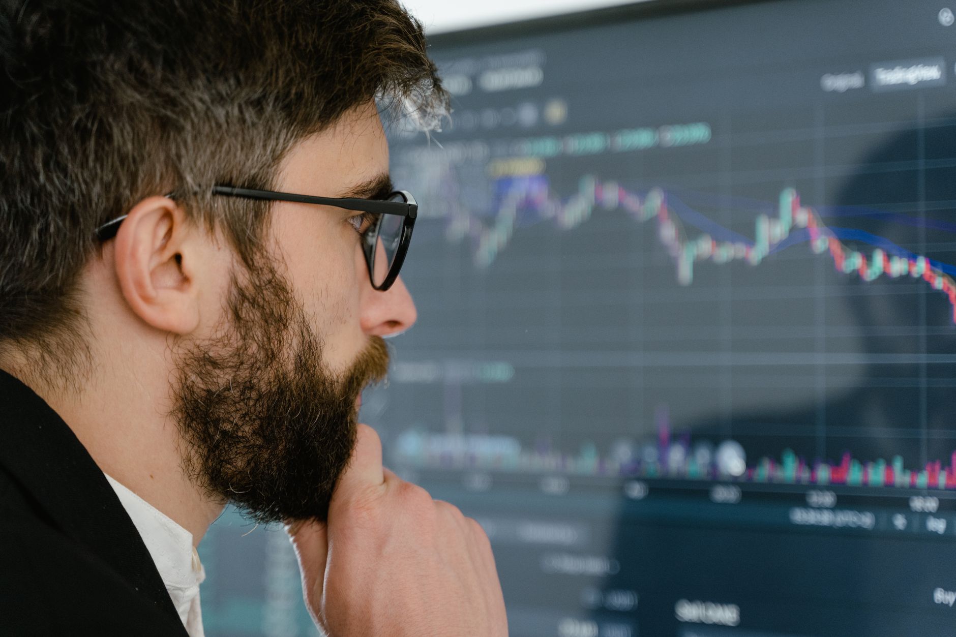 Why FRNT Financial Inc stock plummeted yesterday