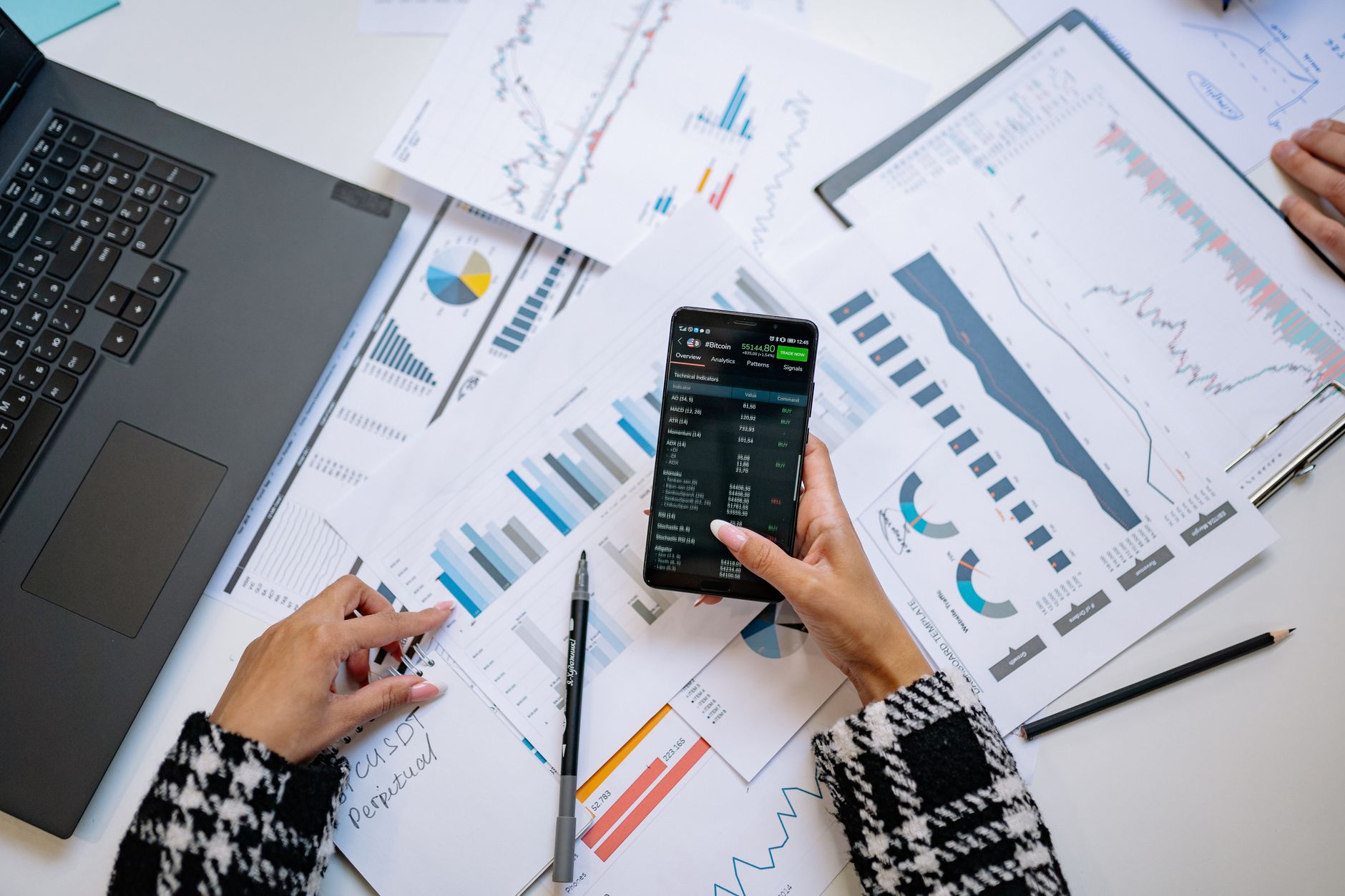 Why FRNT Financial Inc stock surged yesterday