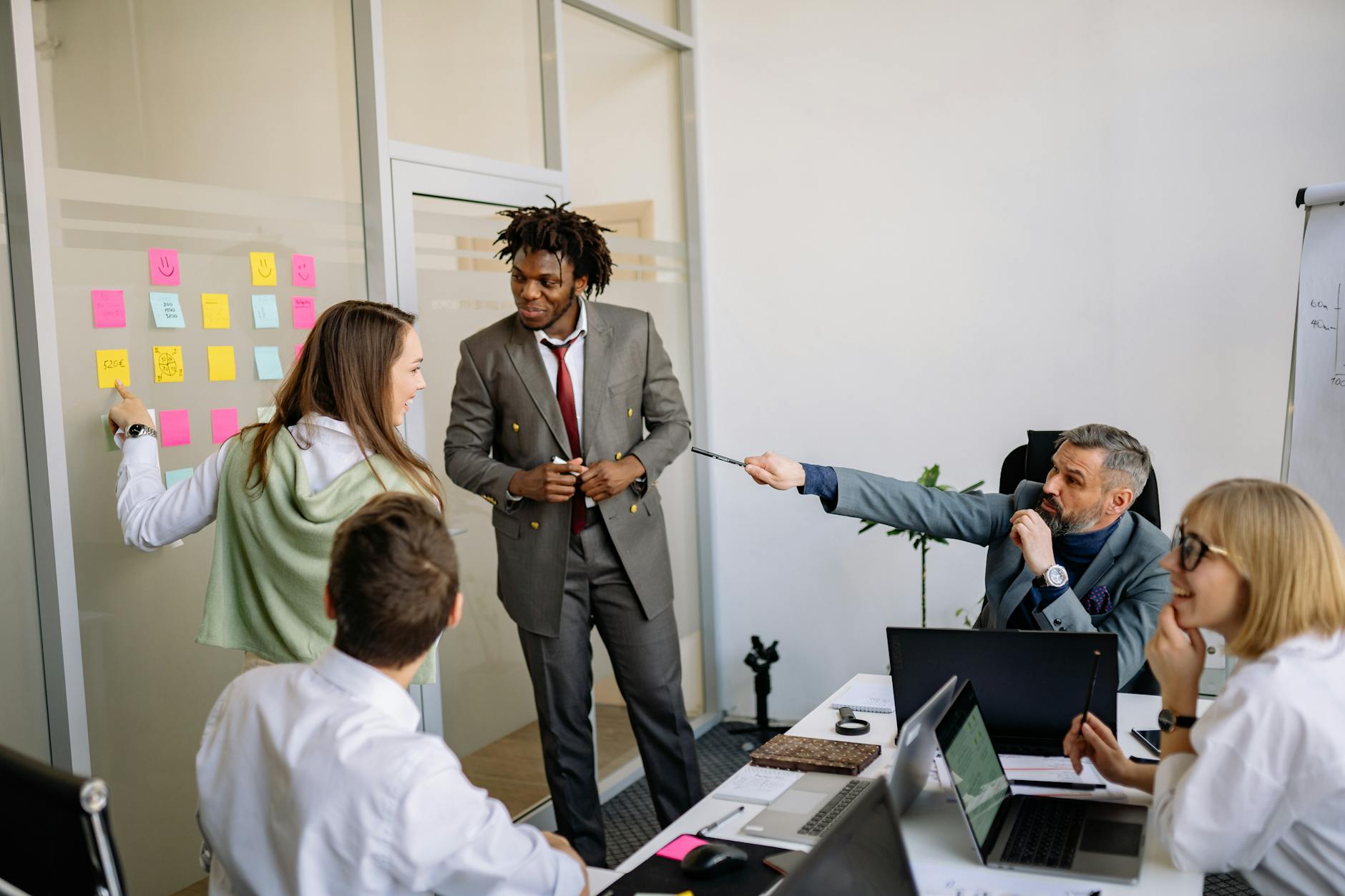 CFIB Business Barometer Dips in May — What It Means for Canadian Businesses