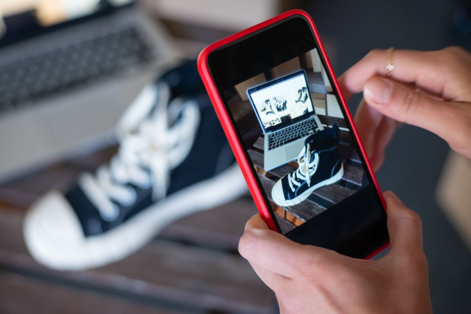 Why Shopify Inc stock is tanking today