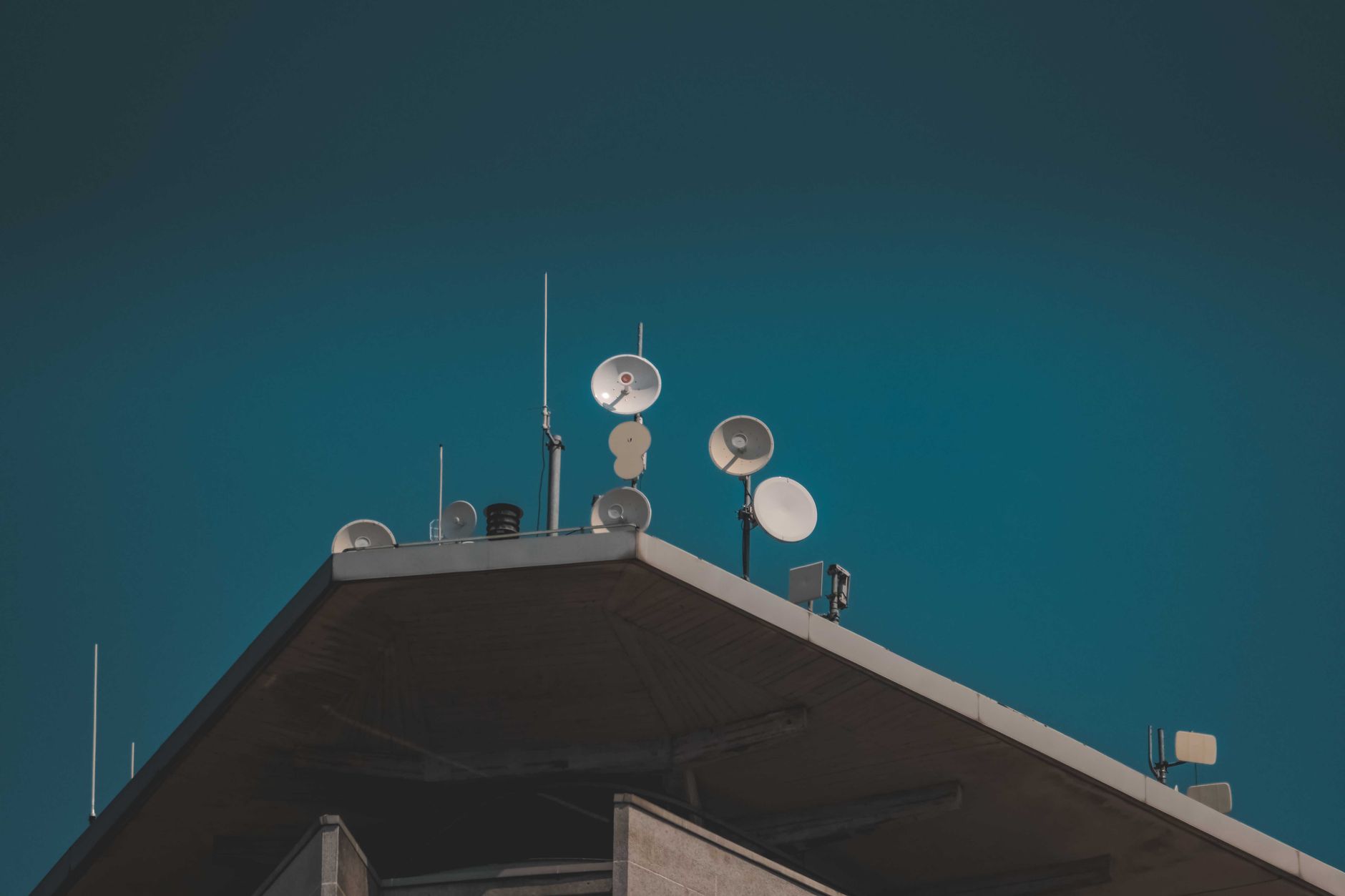 Why Telesat Corp stock is skyrocketing today
