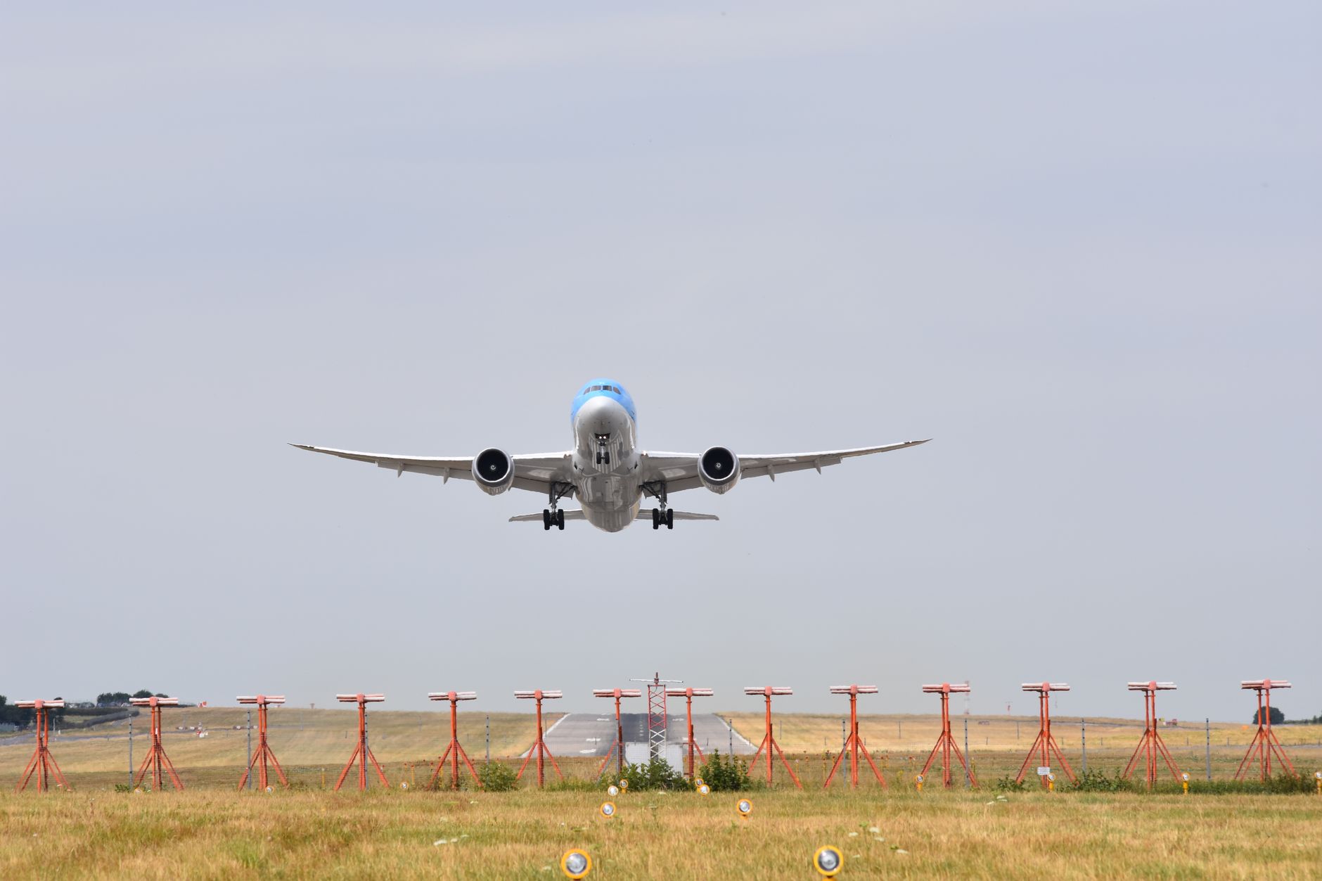 What's Going On With Air Canada Stock Tuesday?