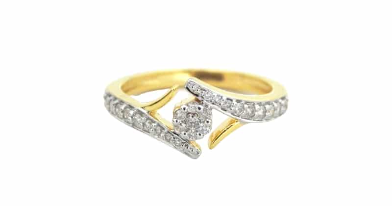 9 Cheapest Engagement Rings In Canada (2026)