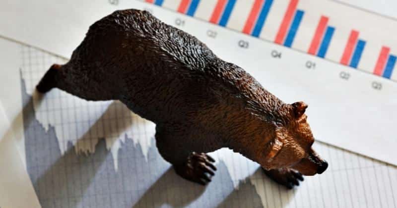 How to Invest in a Bear Market: 4 Excellent Strategies for 2026