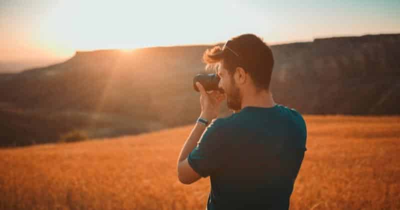 11 Detailed Ways to Make Extra Money in Canada: Think Differently