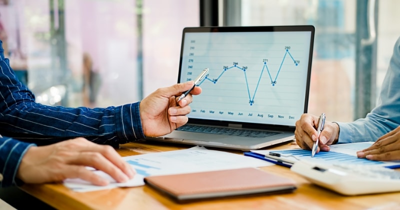 VUN Vs XUU: Broad U.S. Equity ETFs Comparison (2026)